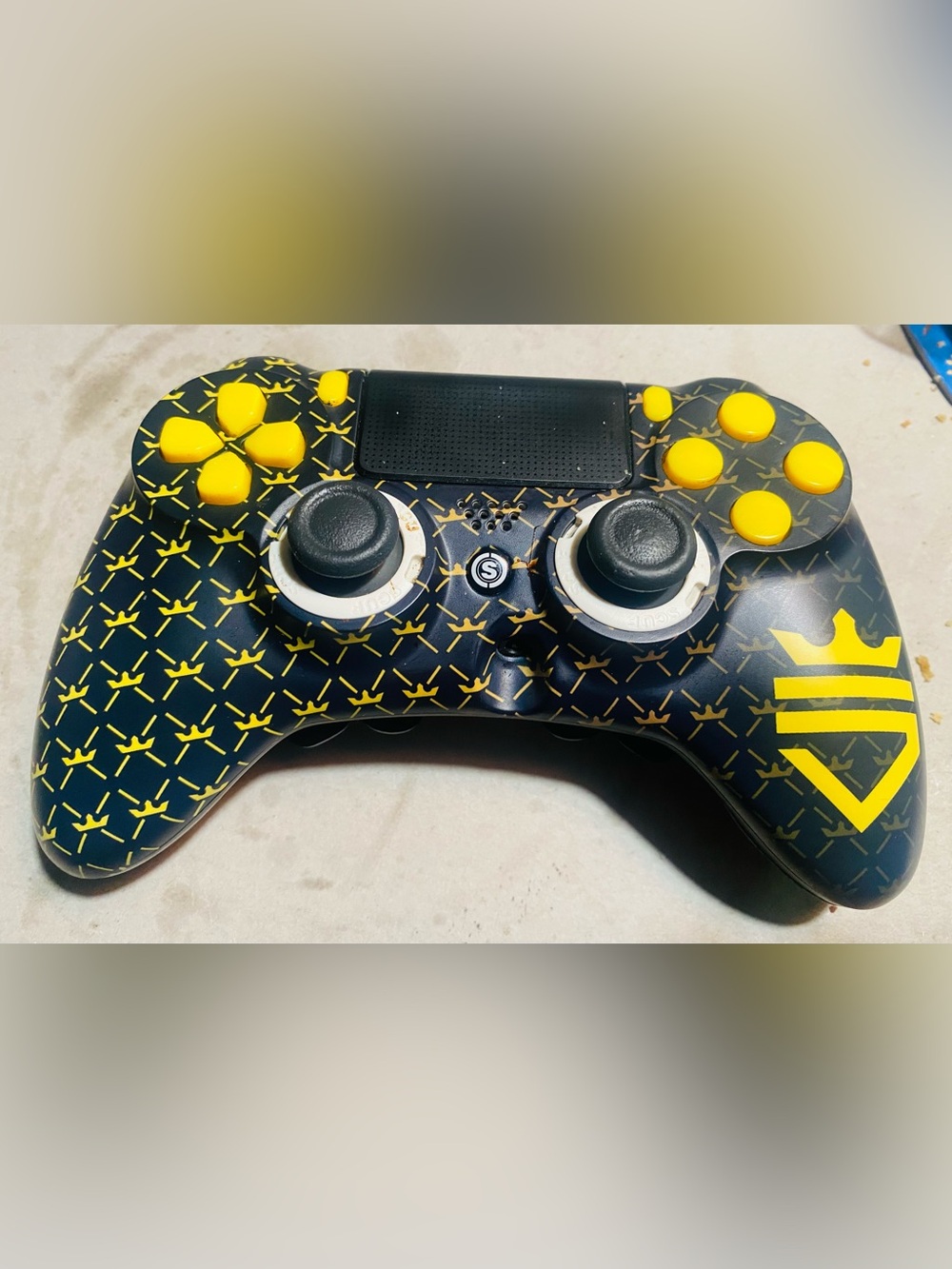 Scuf PS4 Infinity4PS Pro Scump Wireless Controller with case